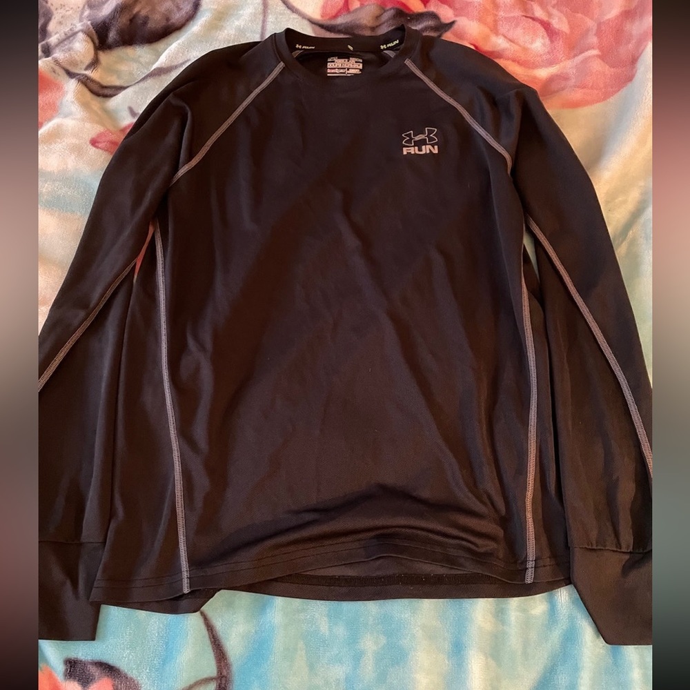 Bundle of 3 Under Armour Heatgear Long Sleeve Shirts!!